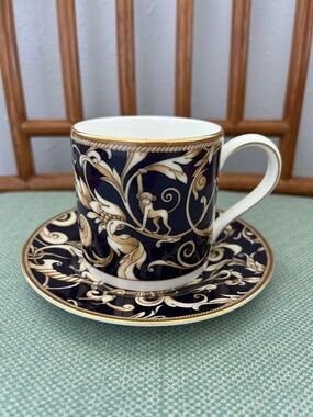 Wedgwood Cornucopia Bone China Mug with Accent Bread & Butter Plate